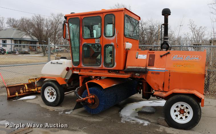 image for item DB6585 2006 Broce RJ350 broom