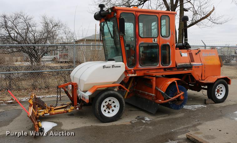 image for item DB6585 2006 Broce RJ350 broom