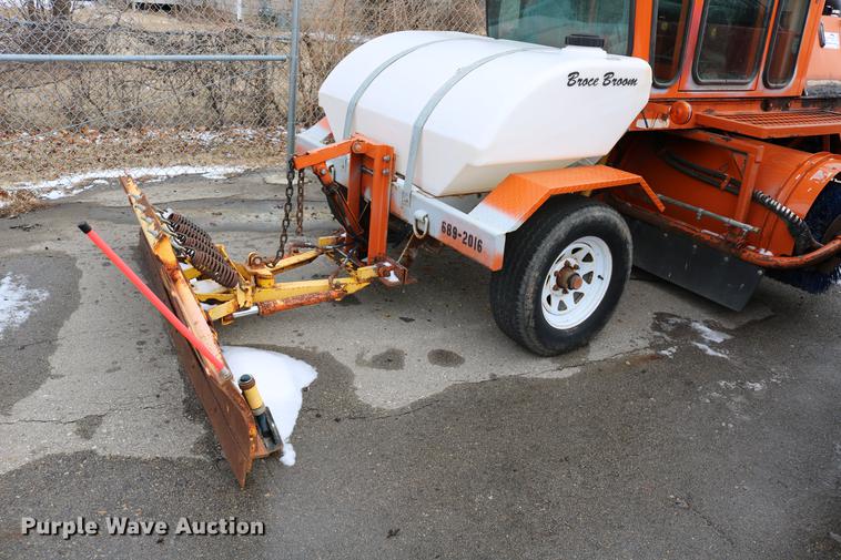 image for item DB6585 2006 Broce RJ350 broom