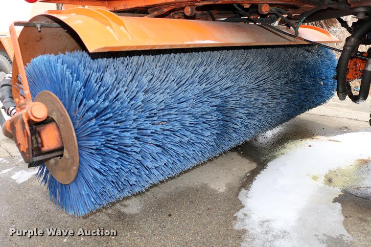 image for item DB6585 2006 Broce RJ350 broom