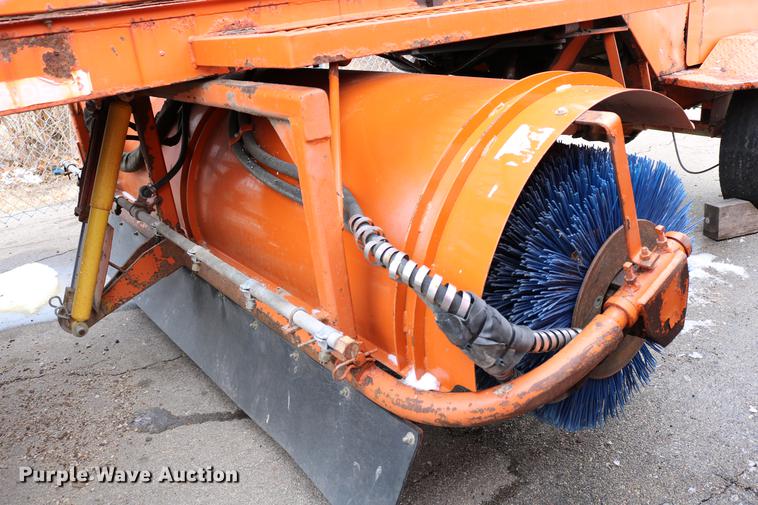 image for item DB6585 2006 Broce RJ350 broom