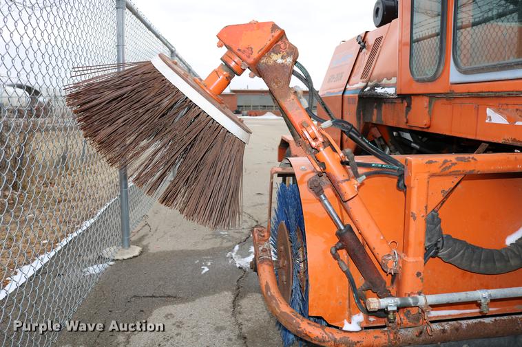 image for item DB6585 2006 Broce RJ350 broom