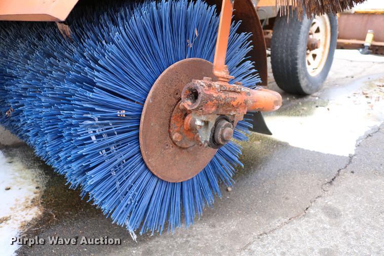 image for item DB6585 2006 Broce RJ350 broom