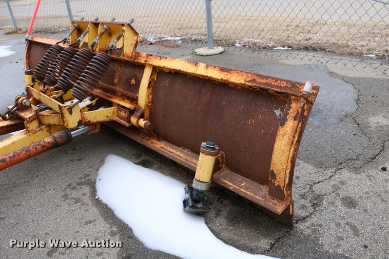 image for item DB6585 2006 Broce RJ350 broom