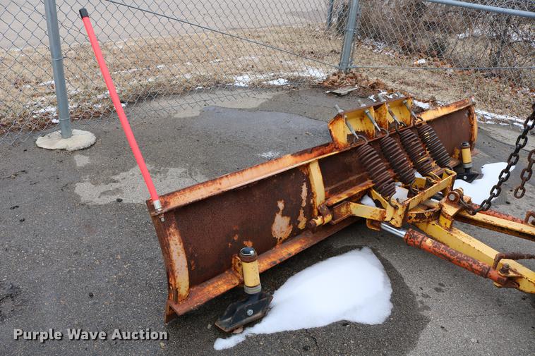 image for item DB6585 2006 Broce RJ350 broom