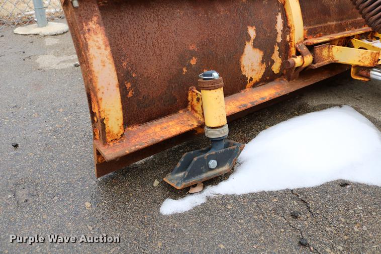 image for item DB6585 2006 Broce RJ350 broom