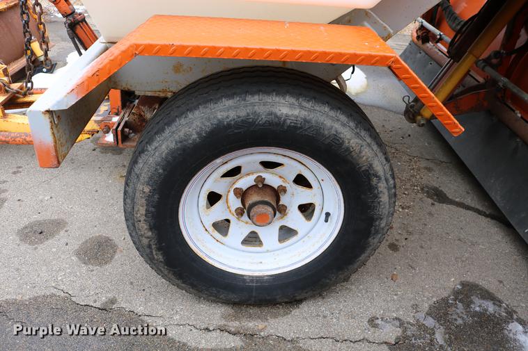 image for item DB6585 2006 Broce RJ350 broom