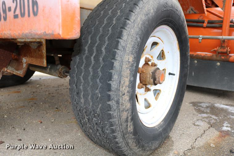 image for item DB6585 2006 Broce RJ350 broom