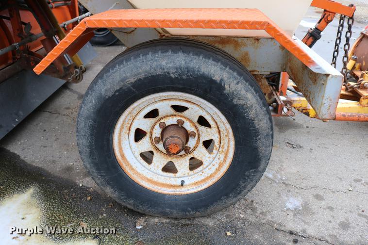 image for item DB6585 2006 Broce RJ350 broom