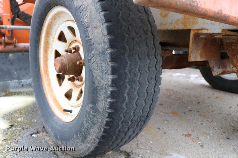 image for item DB6585 2006 Broce RJ350 broom