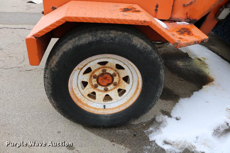 image for item DB6585 2006 Broce RJ350 broom