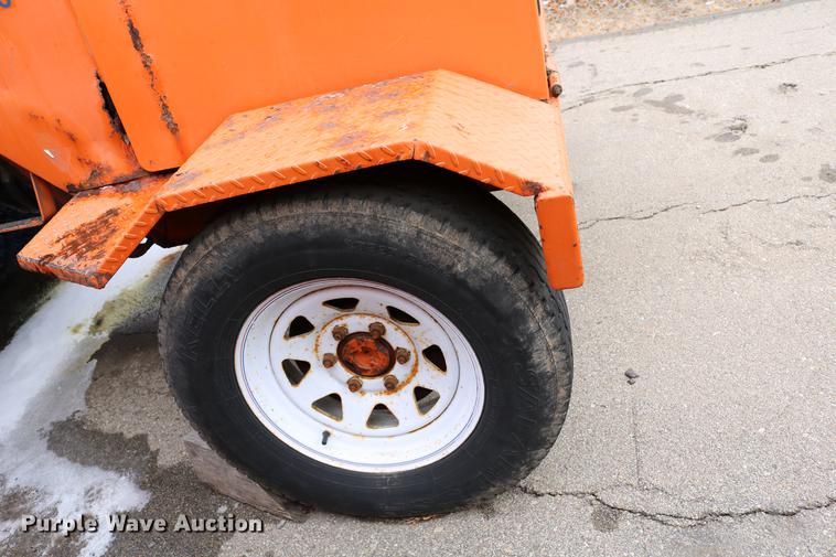 image for item DB6585 2006 Broce RJ350 broom