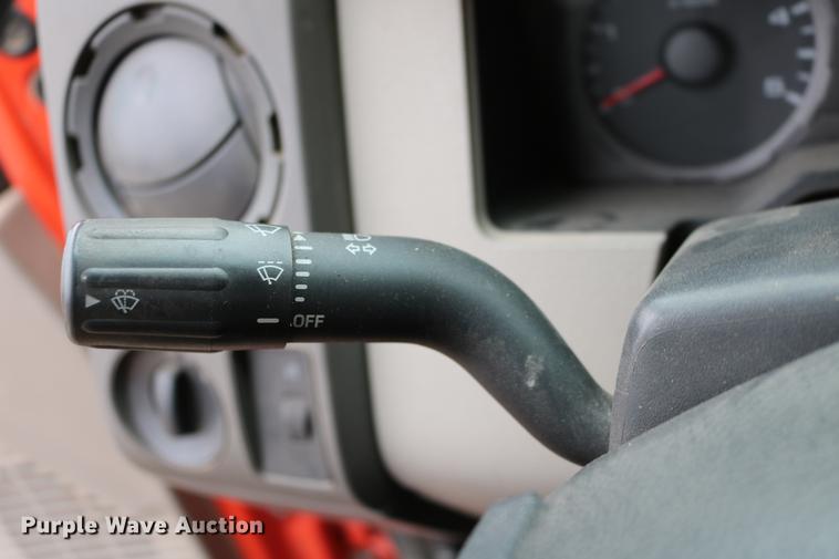 image for item DB6586 2008 Ford F250 Super Duty utility bed pickup truck