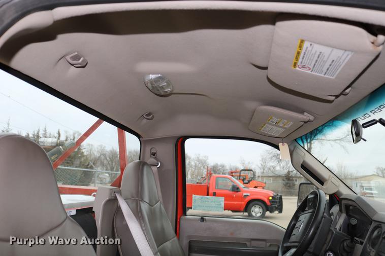 image for item DB6586 2008 Ford F250 Super Duty utility bed pickup truck