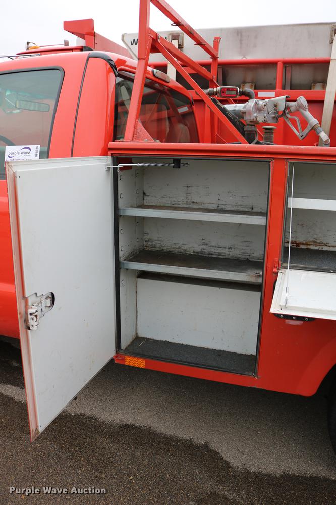 image for item DB6586 2008 Ford F250 Super Duty utility bed pickup truck