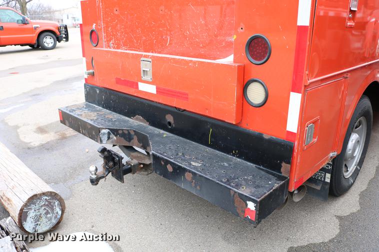 image for item DB6586 2008 Ford F250 Super Duty utility bed pickup truck