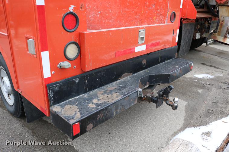 image for item DB6586 2008 Ford F250 Super Duty utility bed pickup truck