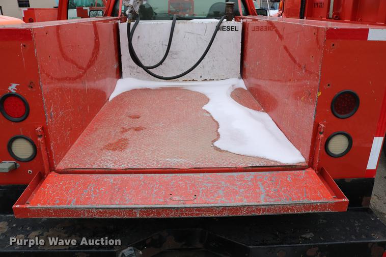 image for item DB6586 2008 Ford F250 Super Duty utility bed pickup truck