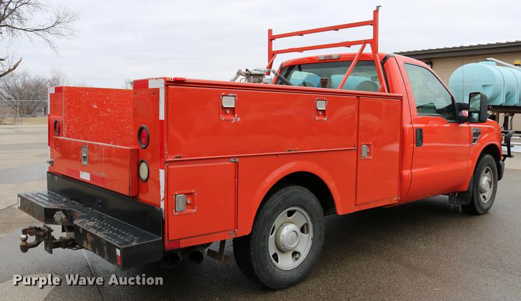 image for item DB6587 2008 Ford F250 Super Duty utility bed pickup truck