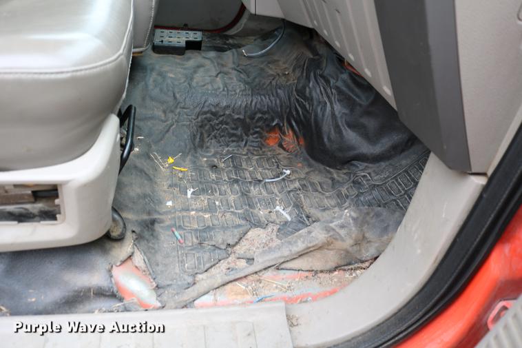 image for item DB6587 2008 Ford F250 Super Duty utility bed pickup truck