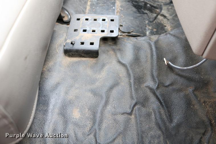 image for item DB6587 2008 Ford F250 Super Duty utility bed pickup truck