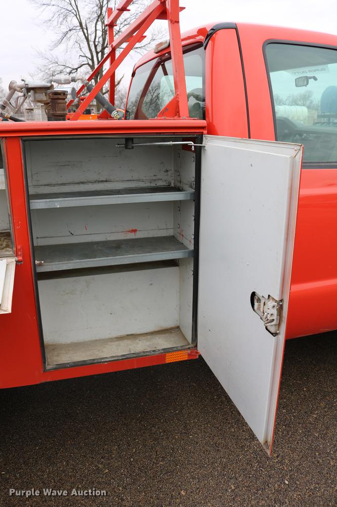 image for item DB6587 2008 Ford F250 Super Duty utility bed pickup truck