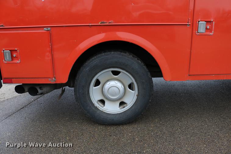 image for item DB6587 2008 Ford F250 Super Duty utility bed pickup truck