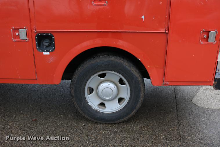 image for item DB6587 2008 Ford F250 Super Duty utility bed pickup truck