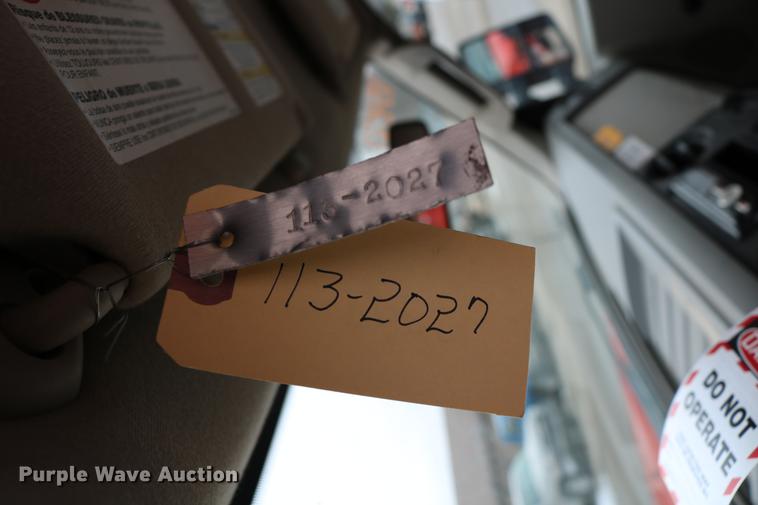 image for item DB6587 2008 Ford F250 Super Duty utility bed pickup truck