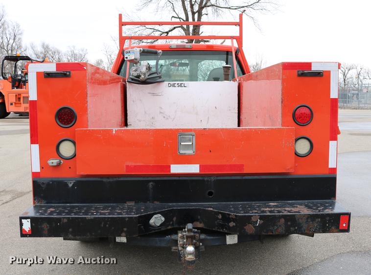 image for item DB6588 2008 Ford F250 Super Duty utility bed pickup truck