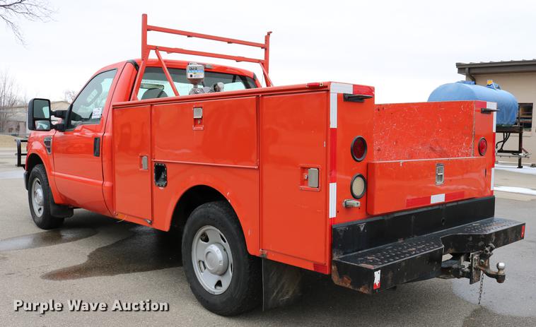 image for item DB6588 2008 Ford F250 Super Duty utility bed pickup truck