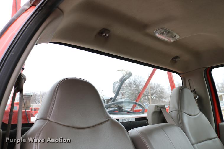 image for item DB6588 2008 Ford F250 Super Duty utility bed pickup truck