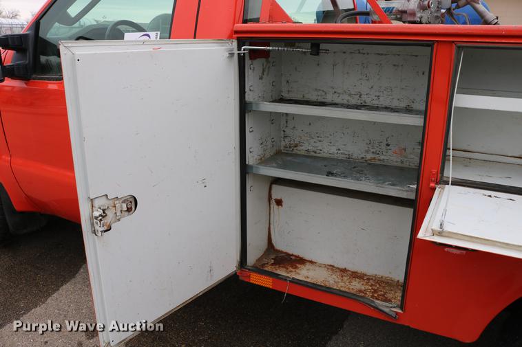 image for item DB6588 2008 Ford F250 Super Duty utility bed pickup truck