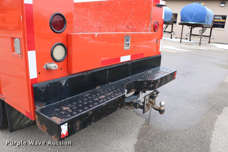 image for item DB6588 2008 Ford F250 Super Duty utility bed pickup truck