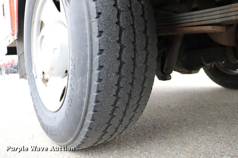 image for item DB6588 2008 Ford F250 Super Duty utility bed pickup truck