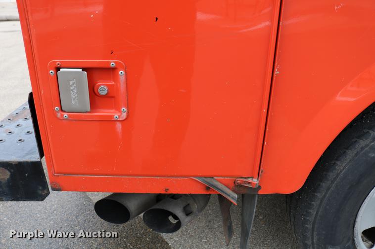 image for item DB6588 2008 Ford F250 Super Duty utility bed pickup truck