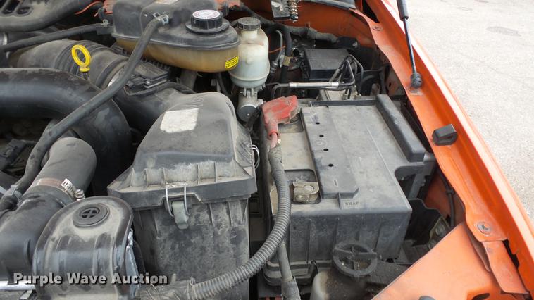 image for item DC0585 2006 Ford F250 Super Duty utility bed pickup truck