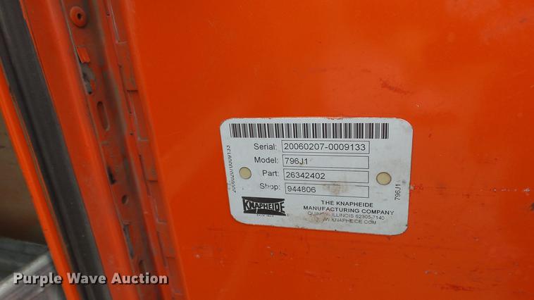 image for item DC0585 2006 Ford F250 Super Duty utility bed pickup truck