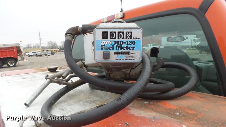 image for item DC0585 2006 Ford F250 Super Duty utility bed pickup truck