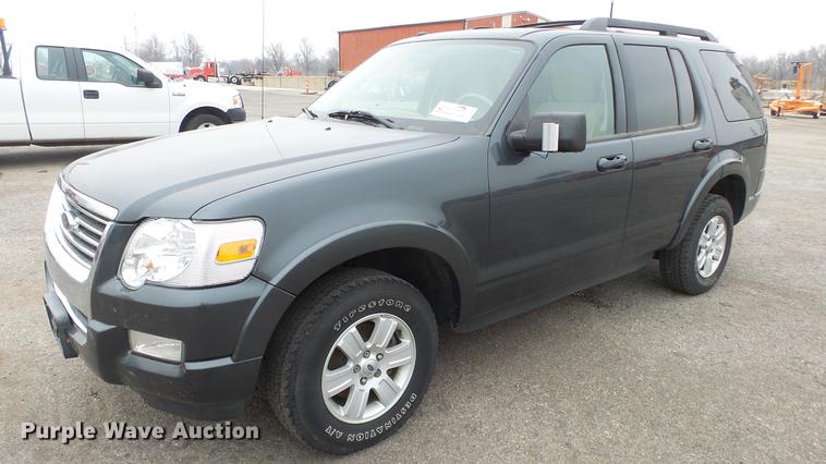 image for item DC0587 2010 Ford Explorer SUV
