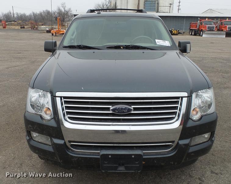 image for item DC0587 2010 Ford Explorer SUV