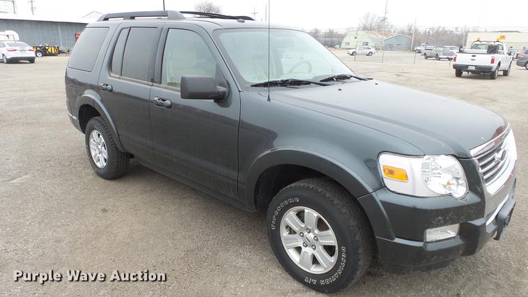 image for item DC0587 2010 Ford Explorer SUV