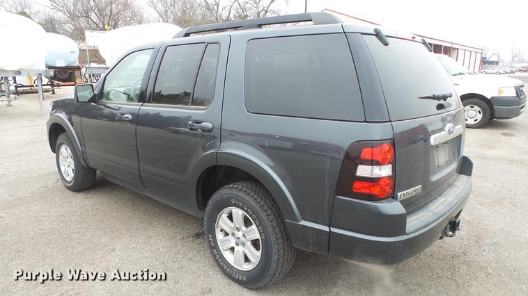 image for item DC0587 2010 Ford Explorer SUV