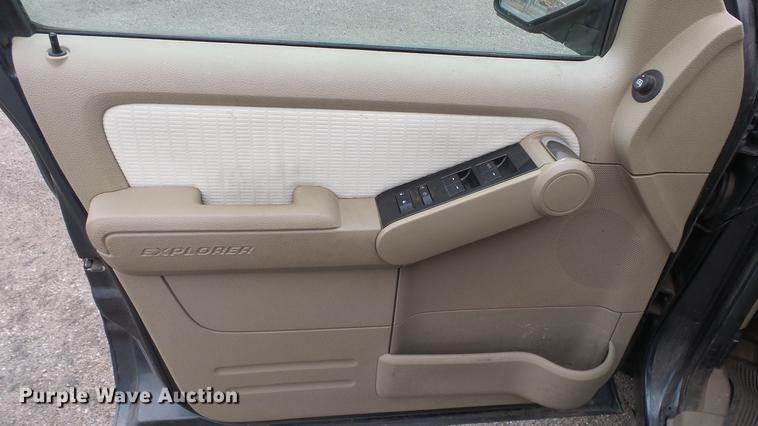 image for item DC0587 2010 Ford Explorer SUV