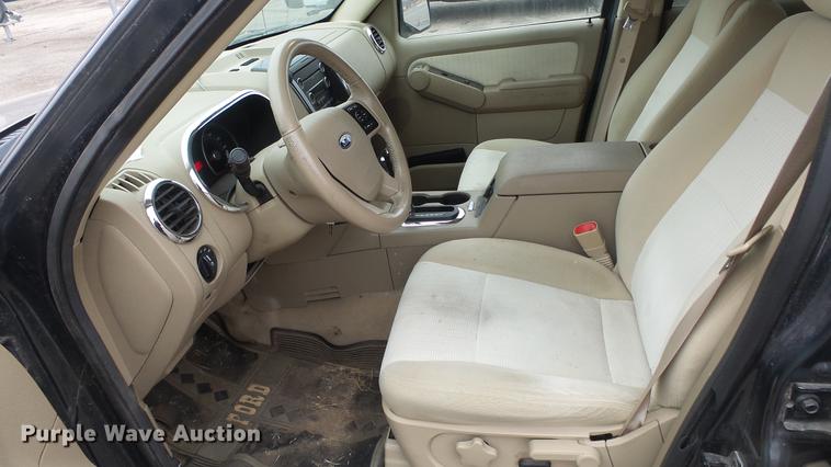 image for item DC0587 2010 Ford Explorer SUV