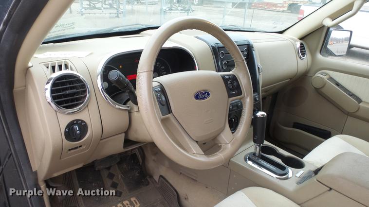 image for item DC0587 2010 Ford Explorer SUV