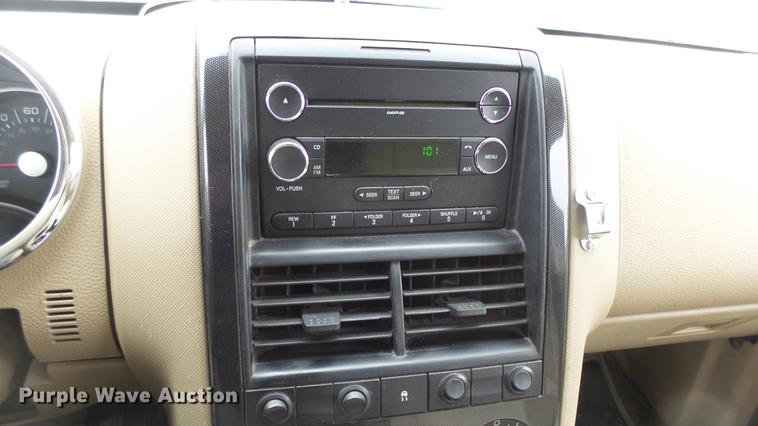 image for item DC0587 2010 Ford Explorer SUV