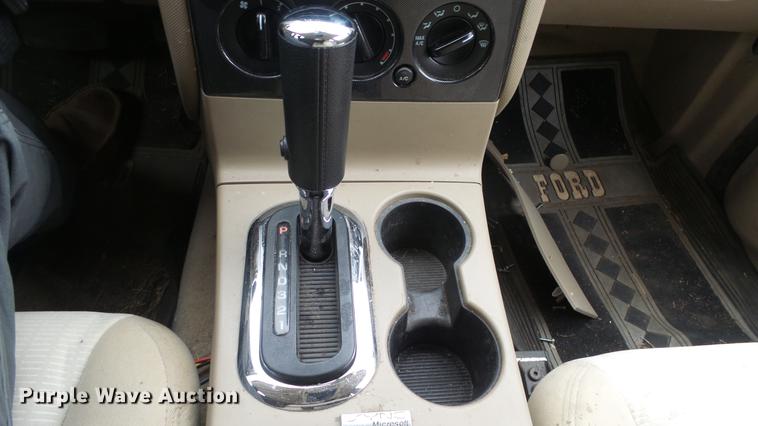 image for item DC0587 2010 Ford Explorer SUV