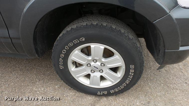 image for item DC0587 2010 Ford Explorer SUV