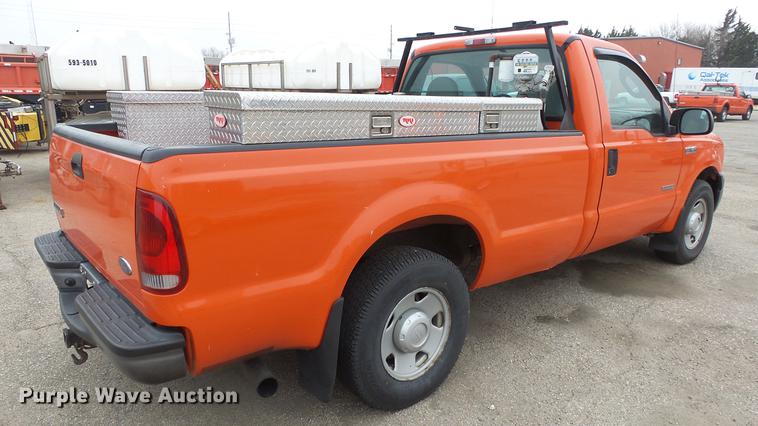 image for item DC0589 2006 Ford F250 Super Duty pickup truck
